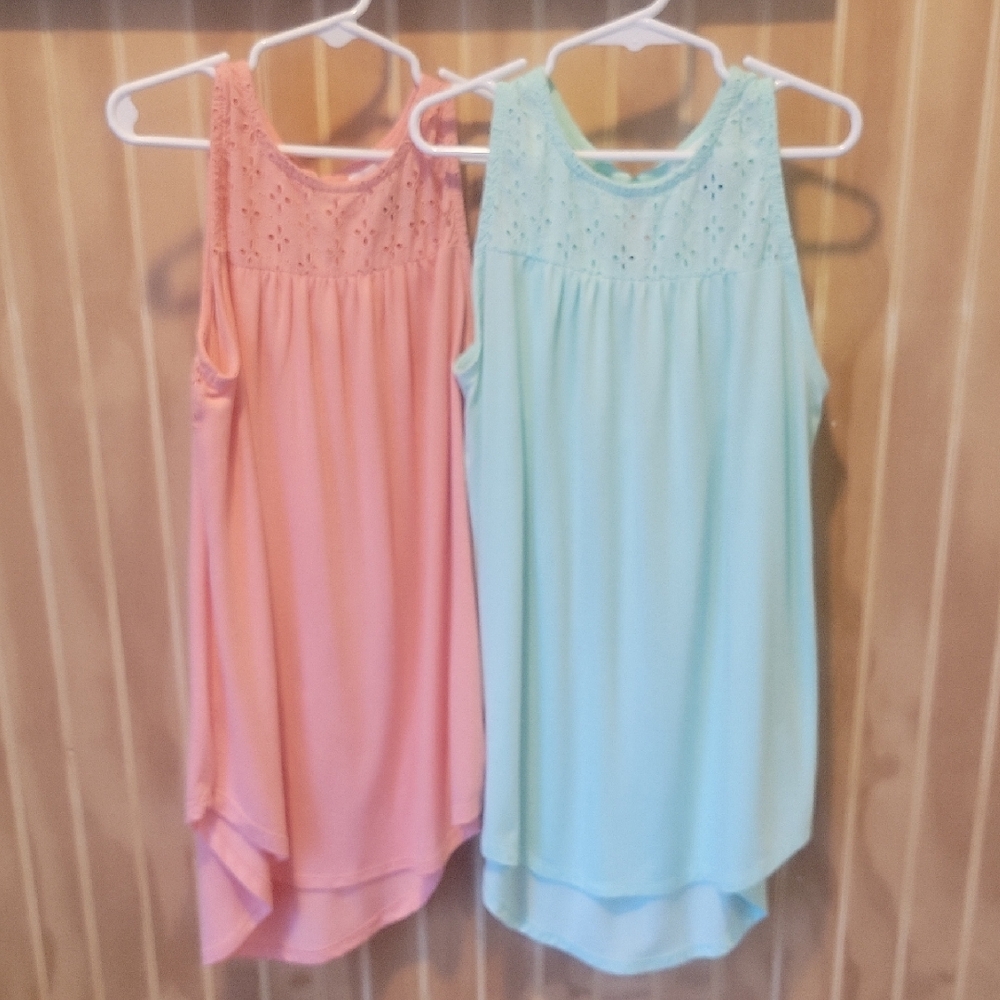 Old Navy Mint Green And Coral Eyelet Tops